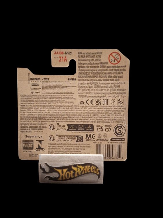 Hot Wheels HW Mods 2026 Volvo 240 Drift Wagon 2/5 S